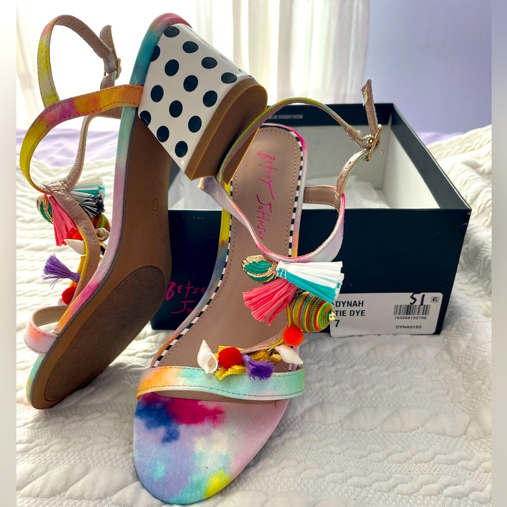 Betsey Johnson tie dye sandals